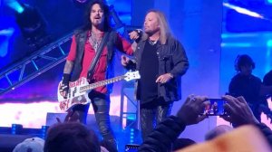 MOTLEY CRUE LIVE WIRE LIVE THE 2023 NFL DRAFT UNION STATION KANSAS CITY MO 4-28-23