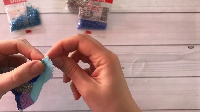 Брошь из бисера и стекляруса «Колибри» | Мастер-класс по изготовлению броши | Humming-bird brooch смотреть онлайн