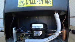 После этого - Бытовой холодильник стартует от любого маломощного инвертора.