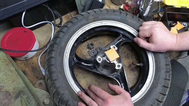 Racer RC50QT-15 Stells - новая передняя вилка. смотреть онлайн