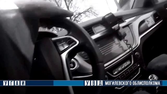 В Хотимском районе мужчина не смог отказать знакомому и сел за руль пьяным смотреть онлайн