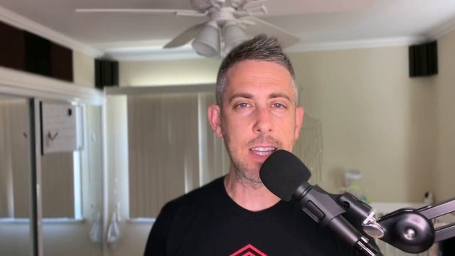 Episode 15 - How To Transcribe Your Podcast To Boost SEO смотреть онлайн