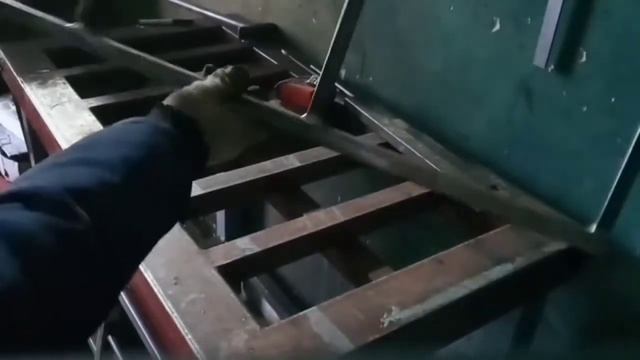ВЕШАЛКА в прихожую из металла своими руками смотреть онлайн