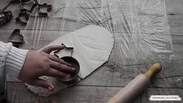 Елочные игрушки из пасты Jovi. Новогодний декор из глины. смотреть онлайн