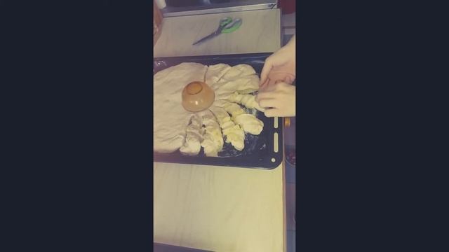 Пироги с творогом и ванилью