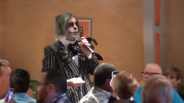 'Jack's Lament' performed by Steven James at Hamburger Mary's Orlando смотреть онлайн