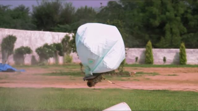 कार के Air Bag उड़ा दिये - Testing Car Air Bag смотреть онлайн