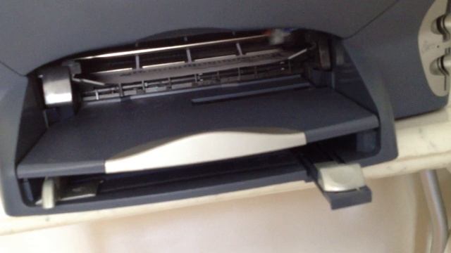 HP PSC 2210 - alinhando cartuchos de tinta смотреть онлайн