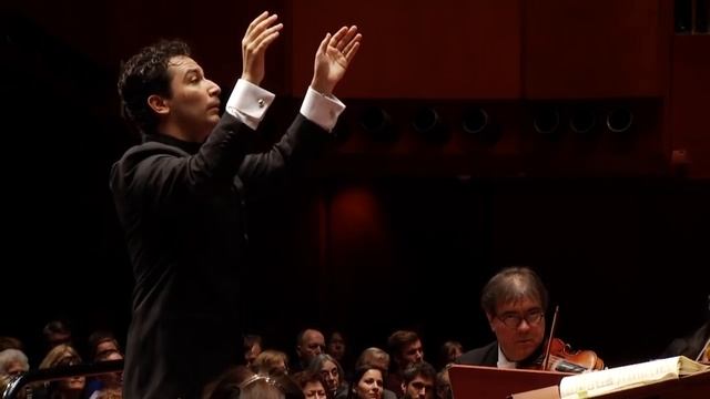 Людвиг ван Бетховен - Симфония №7 - Andrés Orozco-Estrada. смотреть онлайн