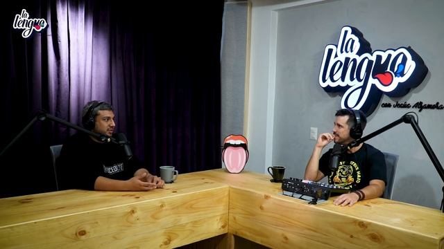 Hablando Huevadas en La Lengua - Ricardo Mendoza смотреть онлайн