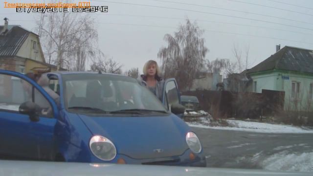 Женщины за рулем часть 12 Сдавать назад я не умею= смотреть онлайн