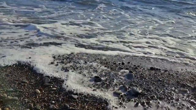 Послушайте шум моря! Видео для релакса. Пляж "Чайка", Адлер, октябрь 2023г. смотреть онлайн