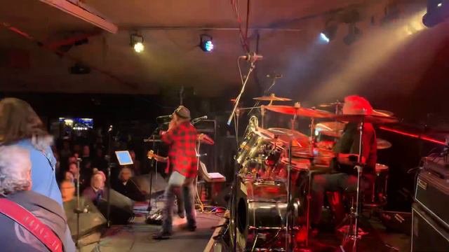 Small clip of Armed and Ready from side stage at the Cozy Powell Birthday Bash 29/12/18 смотреть онлайн
