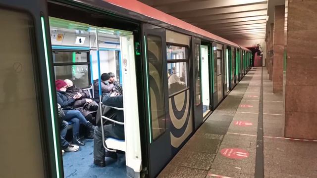 Электропоезд 81-765/766/767 "Москва", станция "Улица 1905 года" смотреть онлайн