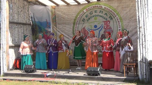 Ансамбль "Краса" г. Петровск-Забайкальский. "Хожу я по воду" смотреть онлайн