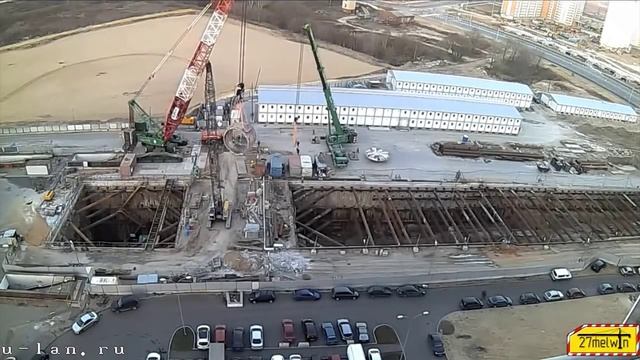 Liebherr LR 1750. Демонтаж элемента ТПК "Светлана" на станции метро "Некрасовка" смотреть онлайн