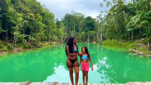 LAGOA AZUL/VERDE NO AMAZONAS DENTRO DA CIDADE DE MANAUS смотреть онлайн