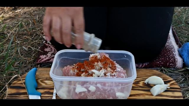 Как вкусно приготовить БАКЛАЖАНЫ НА УГЛЯХ? Еда у Костра смотреть онлайн