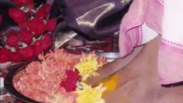 Guru Paduka Stotram смотреть онлайн