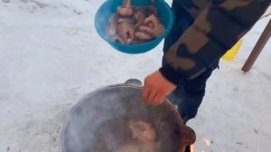 РЫБА ЩУКА в КАЗАНЕ на КОСТРЕ