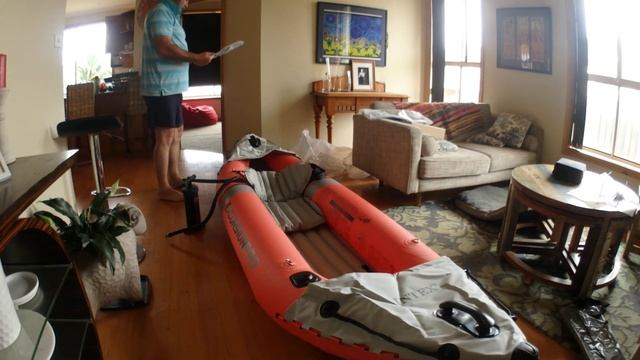 Unboxing and setting up my Intex Excursion Pro inflatable kayak. Quick and easy. смотреть онлайн
