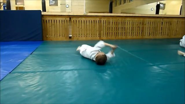 ВСК ГВАРДЕЕЦ. ИРКУТСК. группа 5-7 лет.wmv смотреть онлайн