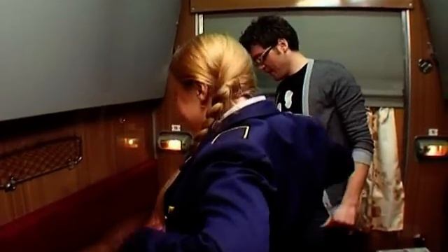 Prykoli. В поезде. Проводница приготовила ложе любви. Смотреть обязательно смотреть онлайн