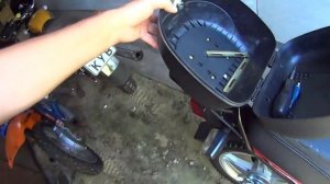 Монтируем кофр на мопед Орион 125