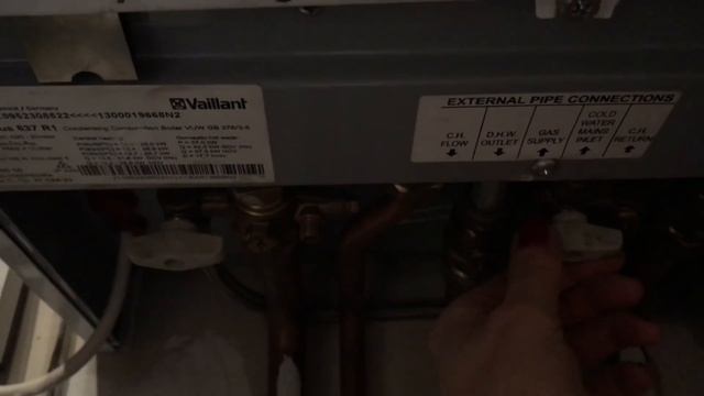 How to fix your boiler’s low water pressure! F75 Code on Vaillant Eco Plus. F22 (short term) смотреть онлайн