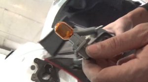 Как поменять все лампы и снять-установить задние фонари, ￼ Toyota Corolla XI (E180).