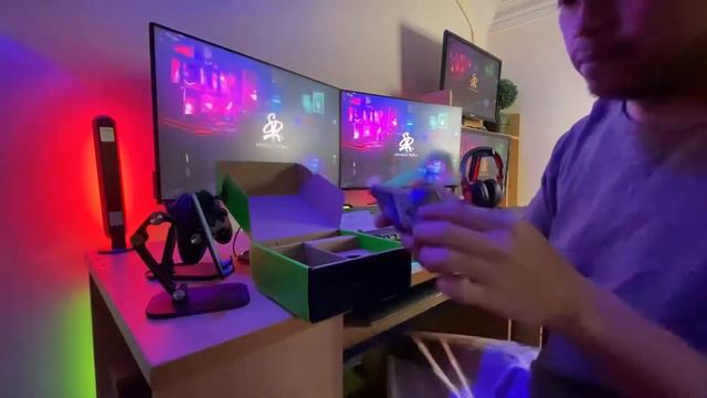 UNBOXING RAZER SEIREN MINI смотреть онлайн