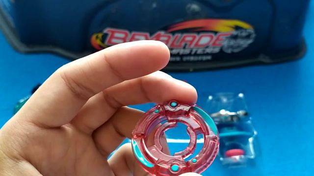 Ray Striker и Inferno Gasher РАСПАКОВКА Beyblade metal masters бейблэйд смотреть онлайн