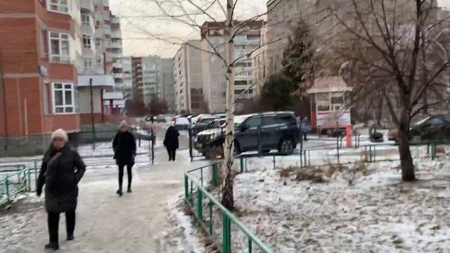 Прогулка по жилым кварталам микрорайона Ботанический, г. Екатеринбург, 20.11.2023 смотреть онлайн
