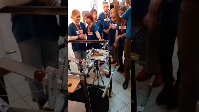 Соревнования Машины Голдберга смотреть онлайн