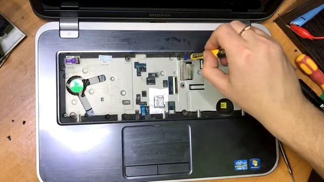 КАК РАЗОБРАТЬ НОУТБУК DELL INSPIRION 5520 \КАК ПОЧИСТИТЬ НОУТБУК DELL INSPIRION 5520 ОТ ПЫЛИ смотреть онлайн