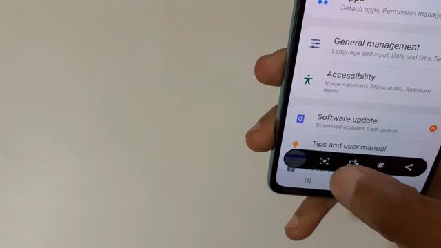 How to Take Screenshot in Samsung Galaxy S20 FE смотреть онлайн