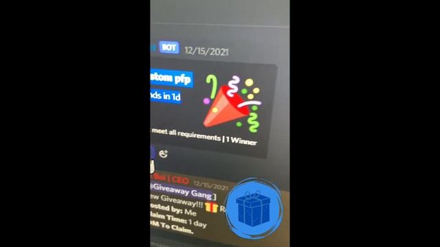 Gifter bot! #Shorts #Short смотреть онлайн