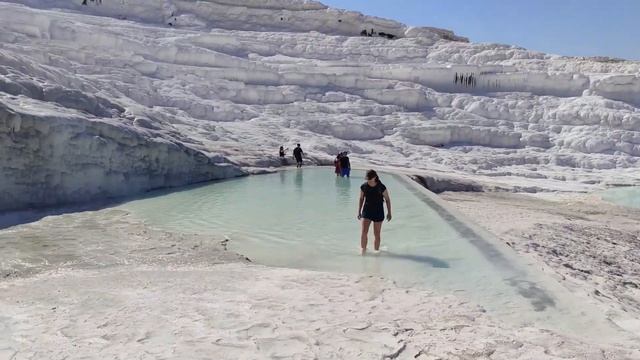 PAMUKKALE, DENIZLI TURKEY | Cotton Castle and Hierapolis travel guide (Urdu/Hindi) смотреть онлайн