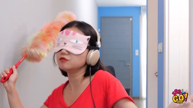 НЕВЕРОЯТНЫЕ ЛАЙФХАКИ С КОСМЕТИКОЙ || Крутые лайфхаки для девушек от 123 GO! GOLD смотреть онлайн