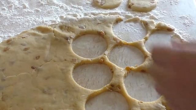 ВКУСНОЕ ПЕЧЕНЬЕ С ИЗЮМОМ \ КАК ПРИГОТОВИТЬ ДОМАШНЕЕ ПЕЧЕНЬЕ #печенье #печеньесизюмом #выпечка смотреть онлайн