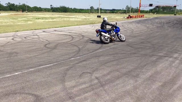 Suzuki SV 650 Kakucs-ring 2012.06.18. смотреть онлайн