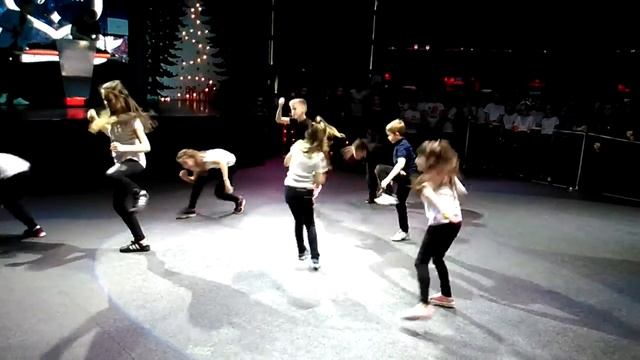 Sky Hall смотреть онлайн