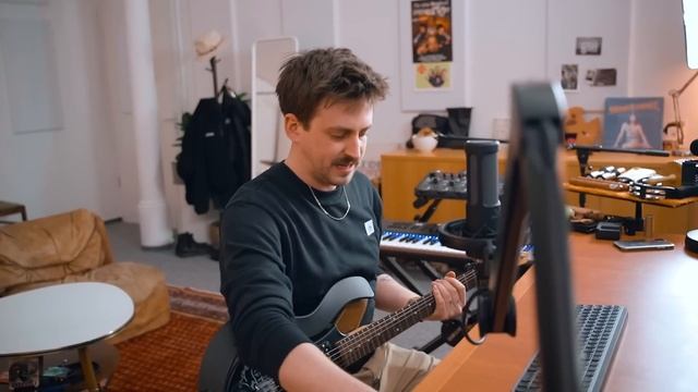 KOMET von @Apache207 & @UdoLindenberg in 5 anderen Styles смотреть онлайн