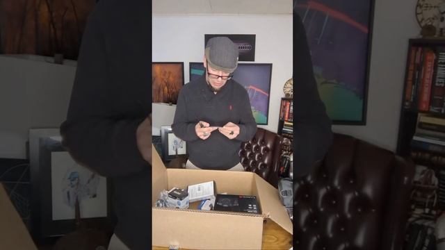 Unboxing The Panasonic Lumix G85 смотреть онлайн