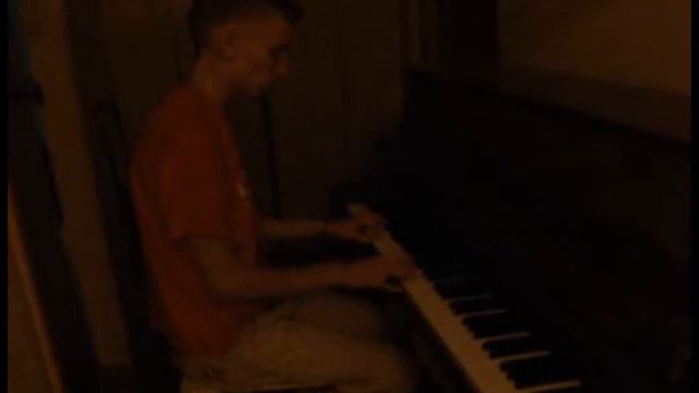 игра на пианино.avi смотреть онлайн