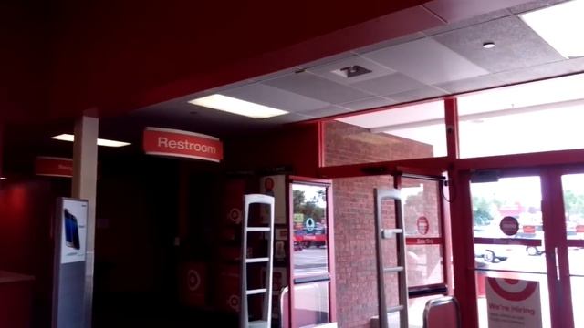 США. Супермаркет "Таргет" красного цвета. ЧАСТЬ ПЕРВАЯ. смотреть онлайн