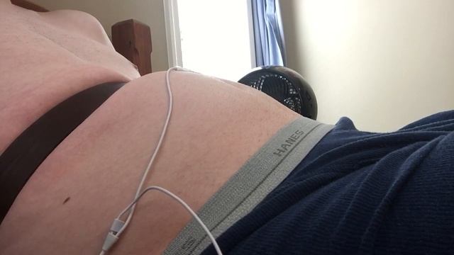 Swallowing some air + noises смотреть онлайн