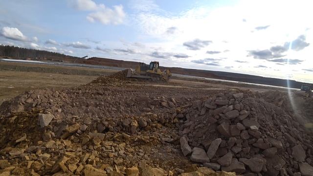Komatsu D275A делаю планировку карты смотреть онлайн