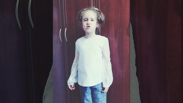 "Чулочки", Муса Джалиль. Читает Снежана Хорошавина. смотреть онлайн