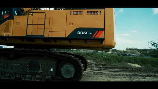 Новый 95-тонный гусеничный экскаватор LiuGong